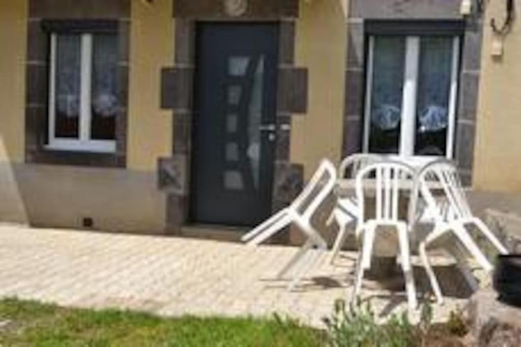 Maison De Vacances Nébouzat Buitenkant foto